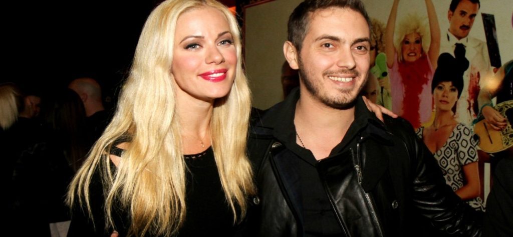 Μιχάλης Χατζηγιάννης: Ευχήθηκε στη μητέρα του με δύο σπάνιες φωτογραφίες