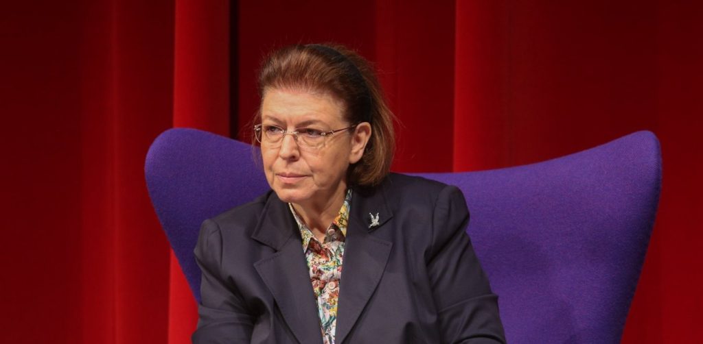 Λ.Μενδώνη: «Η κυβέρνηση δε ξέχασε τους ανθρώπους του πολιτισμού – Θα γίνουν περισσότερες από 200 εκδηλώσεις» (βίντεο)