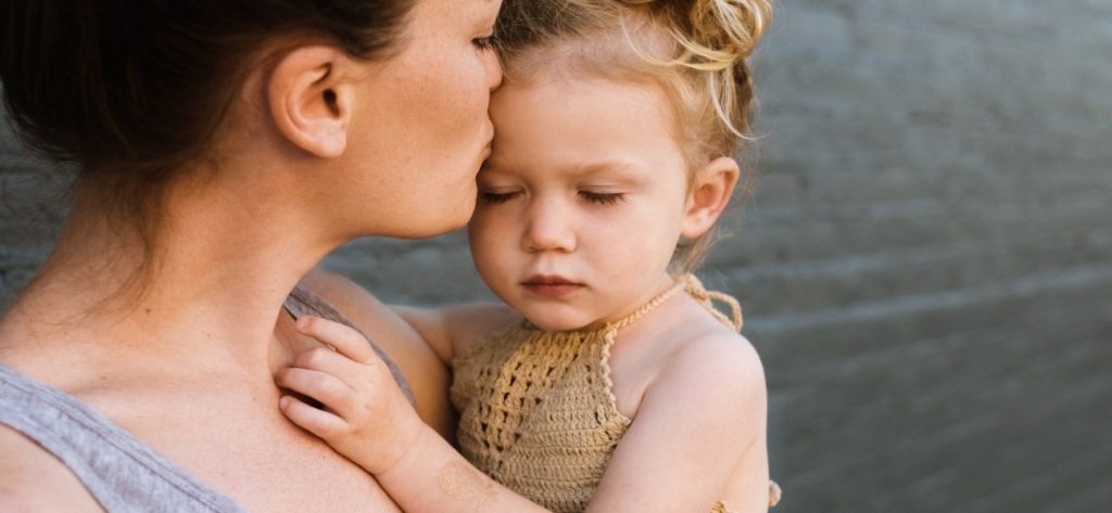 Σήμερα η γιορτή της μητέρας: 15 διάσημες εύχονται χρόνια πολλά (φώτο)