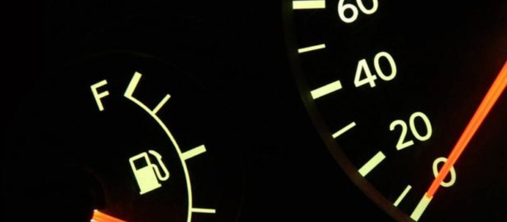 Πόσα χιλιόμετρα μπορείς να κάνεις με άδειο το ρεζερβουάρ; – Ιδού η απάντηση (βίντεο)