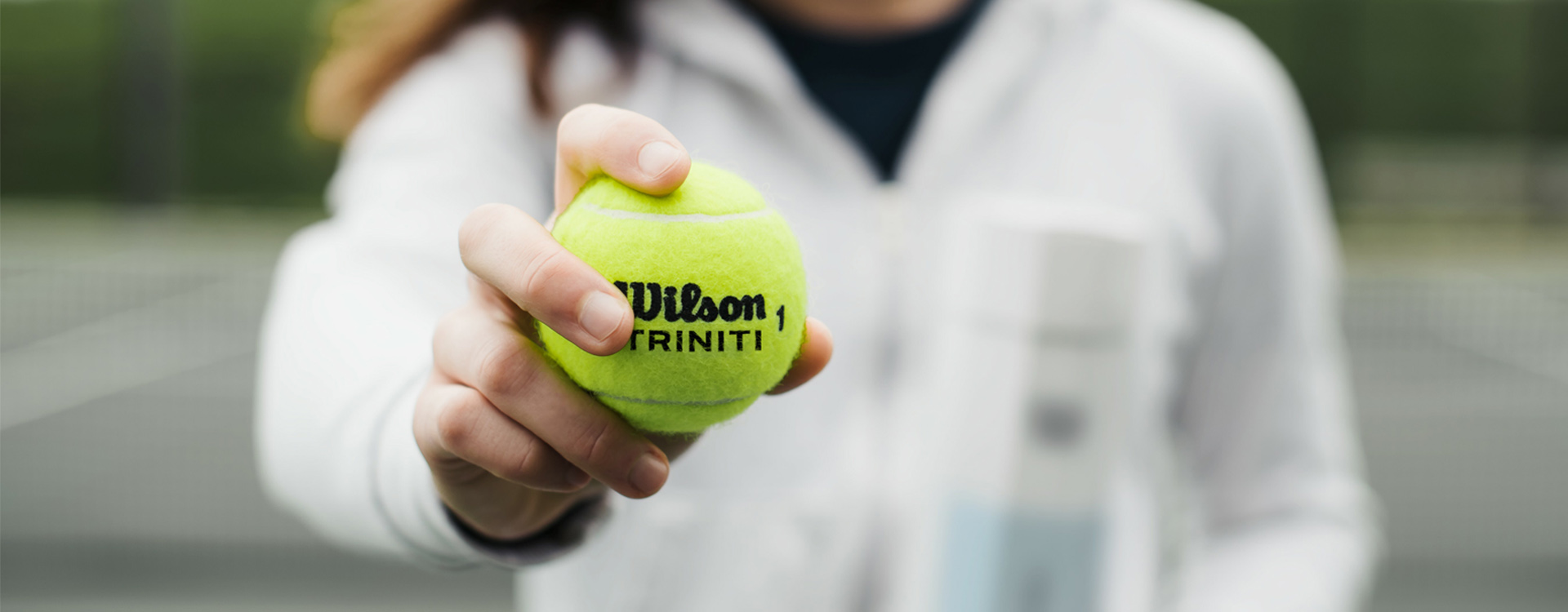 Η ερώτηση του αιώνα: Τελικά τι χρώμα έχει το μπαλάκι του τένις;