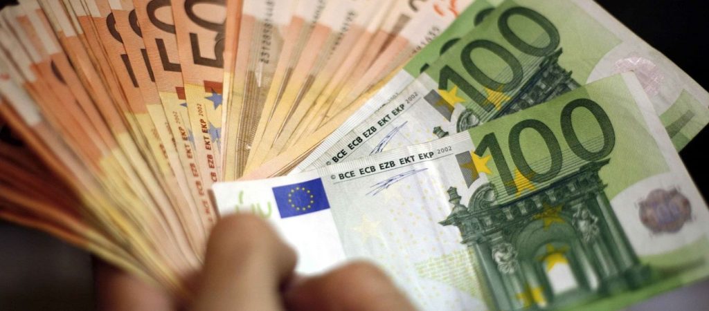 Ειδική αποζημίωση: Πότε ξεκινούν οι αιτήσεις – Πότε θα γίνουν οι πληρωμές