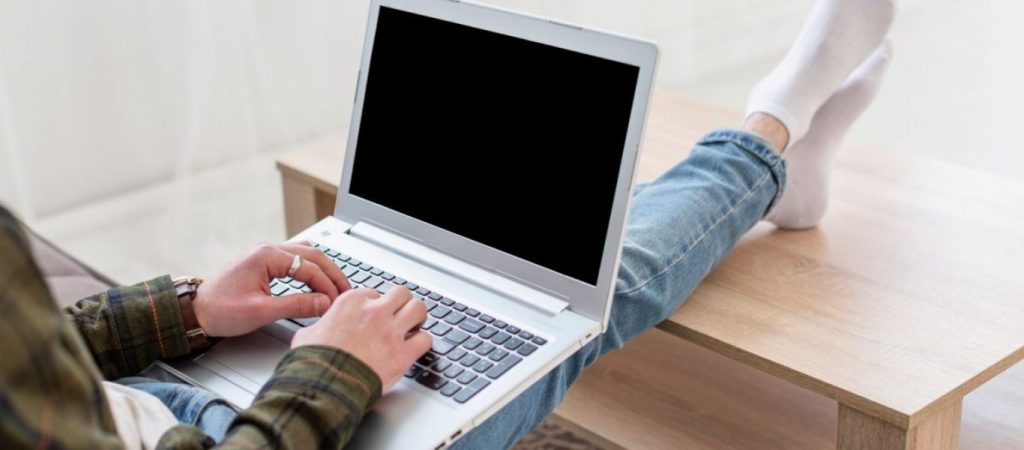 ΚΕΠΕ: Το 1/3 των Ελλήνων θα μπορούσε να εργαστεί από το σπίτι