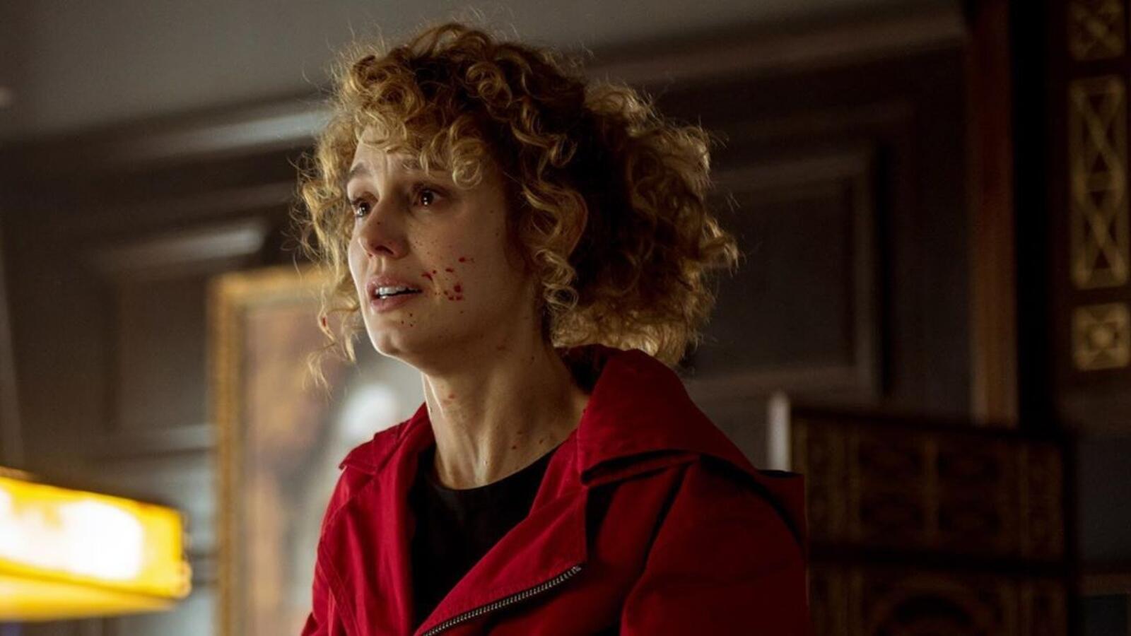 Η «Στοκχόλμη» του Casa de Papel «βγαίνει από τα ρούχα της» και ποζάρει όπως δεν την έχετε ξαναδεί! (φωτο)