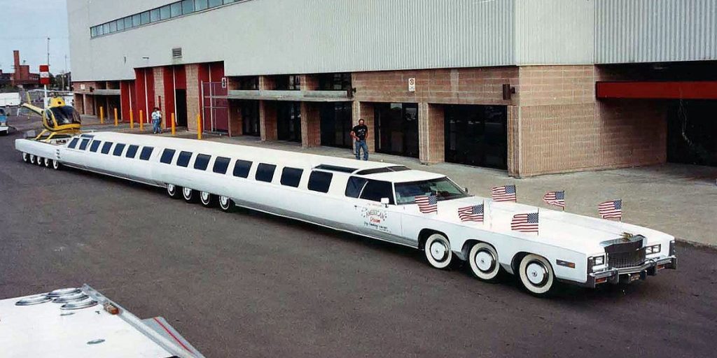 Αυτό είναι το μακρύτερο αμάξι στον πλανήτη – Διαθέτει μέχρι και… ελικοδρόμιο (φώτο)