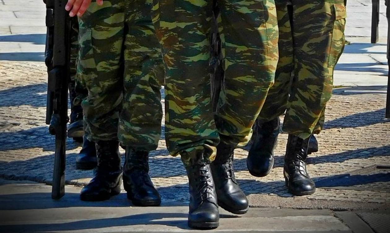 Στρατός εν μέσω κορωνοϊού: Με μάσκες στο ΚΨΜ – Τι θα γίνει με τις άδειες