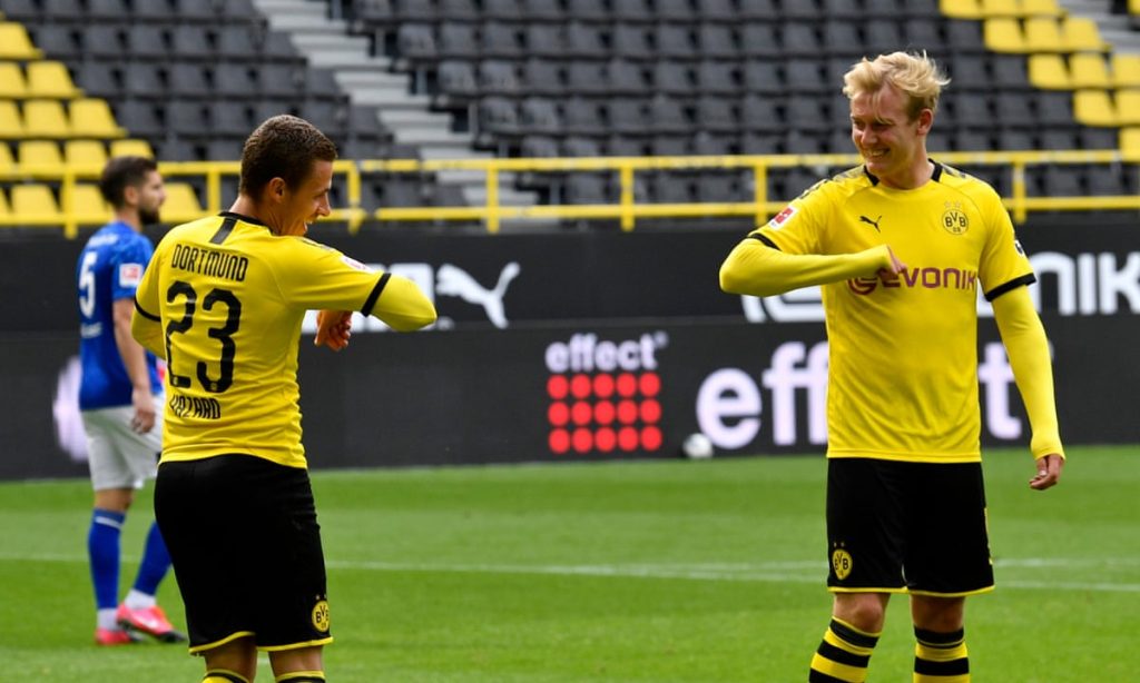Ντόρτμουντ: Επιστροφή στη δράση με… «4αρα» – Έκανε περίπατο στο ντέρμπι με τη Σάλκε