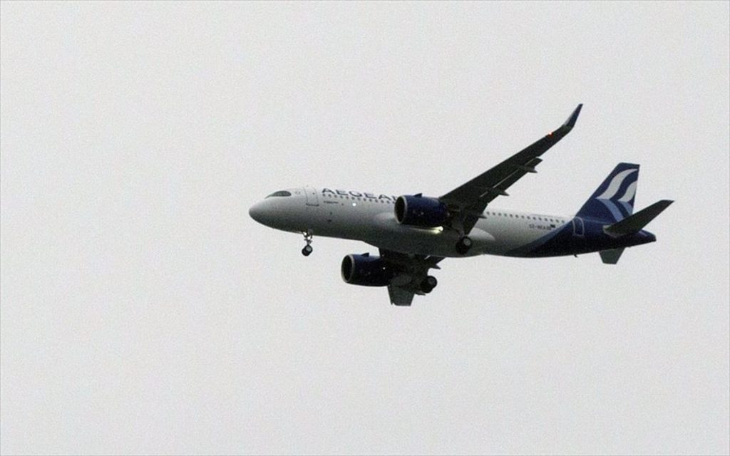 «Με αεροπλάνα και βαπόρια»: Με αυτούς τους κανόνες θα μετακινούμαστε από εδώ και πέρα