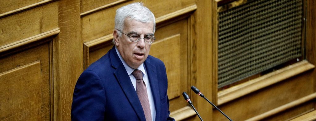 Σ. Σιμόπουλος: Άγνωστοι έκαναν επίθεση στο γραφείο του βουλευτή της ΝΔ (φώτο)