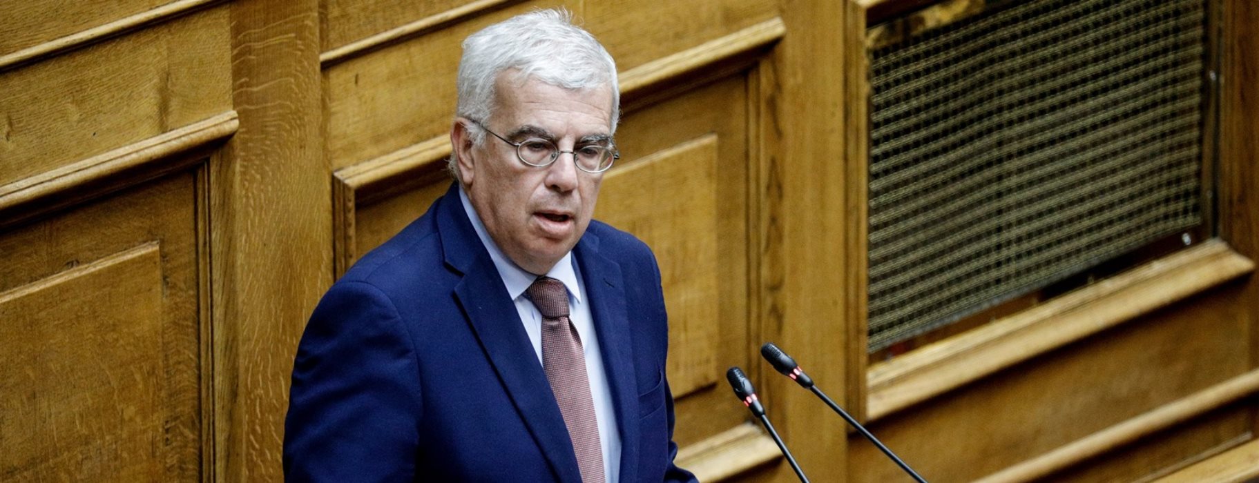 Σ. Σιμόπουλος: Άγνωστοι έκαναν επίθεση στο γραφείο του βουλευτή της ΝΔ (φώτο)