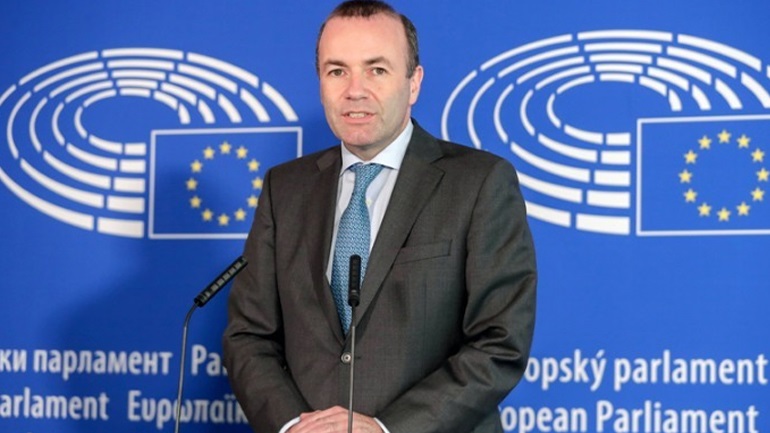 Και το ΕΛΚ θέλει οικονομικά αντίποινα κατά της Κίνας: «Να απαγορευτεί η εξαγορά εταιρειών»