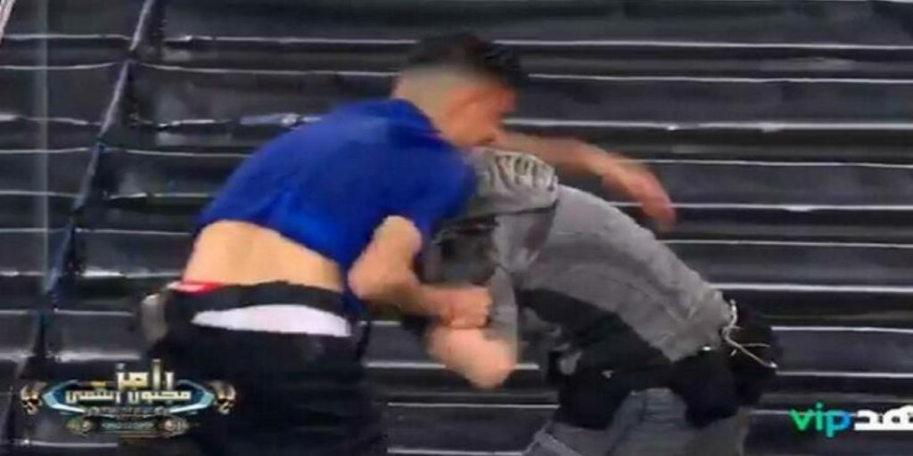 Παίκτης που «ακούγεται» για Ολυμπιακό πήγε σε τηλεπαιχνίδι και έπαιξε το ξύλο του… αιώνα (βίντεο)