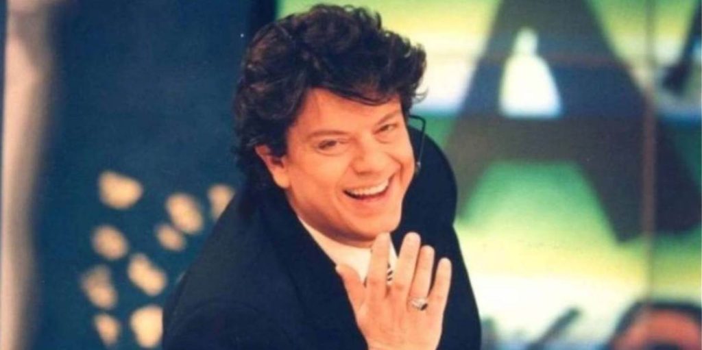 Και όμως υπήρχε: Αυτός ήταν ο Γαρύφαλλος στο θρυλικό τραγούδι που συνδέθηκε με τον Μπονάτσο (βίντεο)