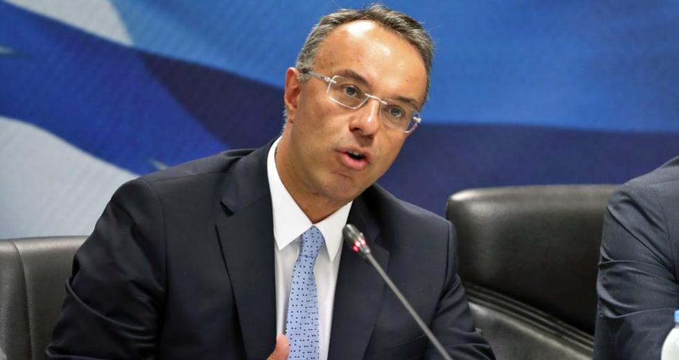 Χρ.Σταϊκούρας: «Δεν υπάρχει σκέψη για μείωση μισθών και συντάξεων»