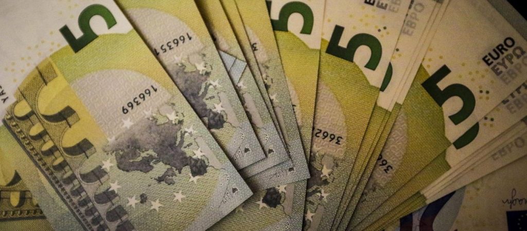 Επίδομα 800 ευρώ: Αυτοί είναι οι νέοι δικαιούχοι – Το προβλέπει η ΚΥΑ