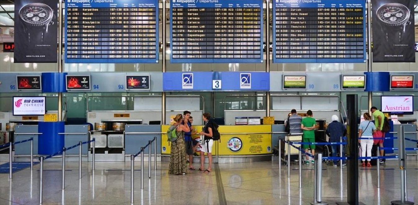 ΥΠΑ: Παρατείνεται ως 31 Μαΐου η καραντίνα για τους επιβάτες που φτάνουν από το εξωτερικό
