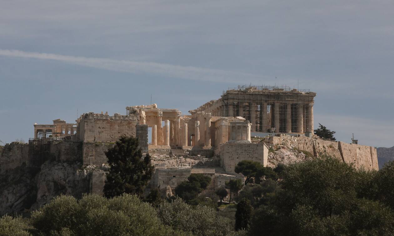 Ανοίγουν ξανά τις πόρτες τους σήμερα οι αρχαιολογικοί χώροι – Την Ακρόπολη θα επισκεφθεί η Κ.Σακελλαροπούλου