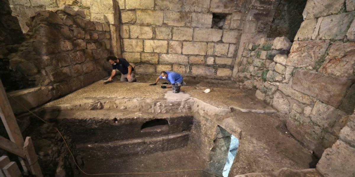 Ισραήλ: Ανακαλύφθηκαν υπόγειοι θάλαμοι κοντά στο Τείχος των Δακρύων – Ήταν περίτεχνα διακοσμημένοι (φώτο)