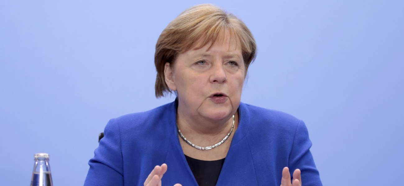 Γερμανία: Κριτική βουλευτών στη Μέρκελ για τη συμφωνία με Μακρόν