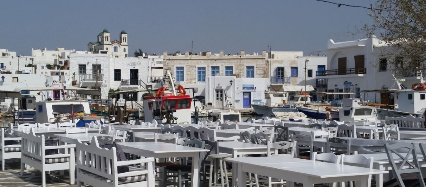 Daily Mail: «Ελπίδα για τον ελληνικό τουρισμό η μη υποχρεωτική καραντίνα 14 ημερών»
