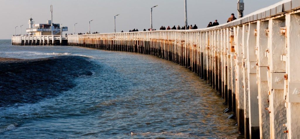 Βέλγιο: Με… κράτηση το μπάνιο στην παραλία