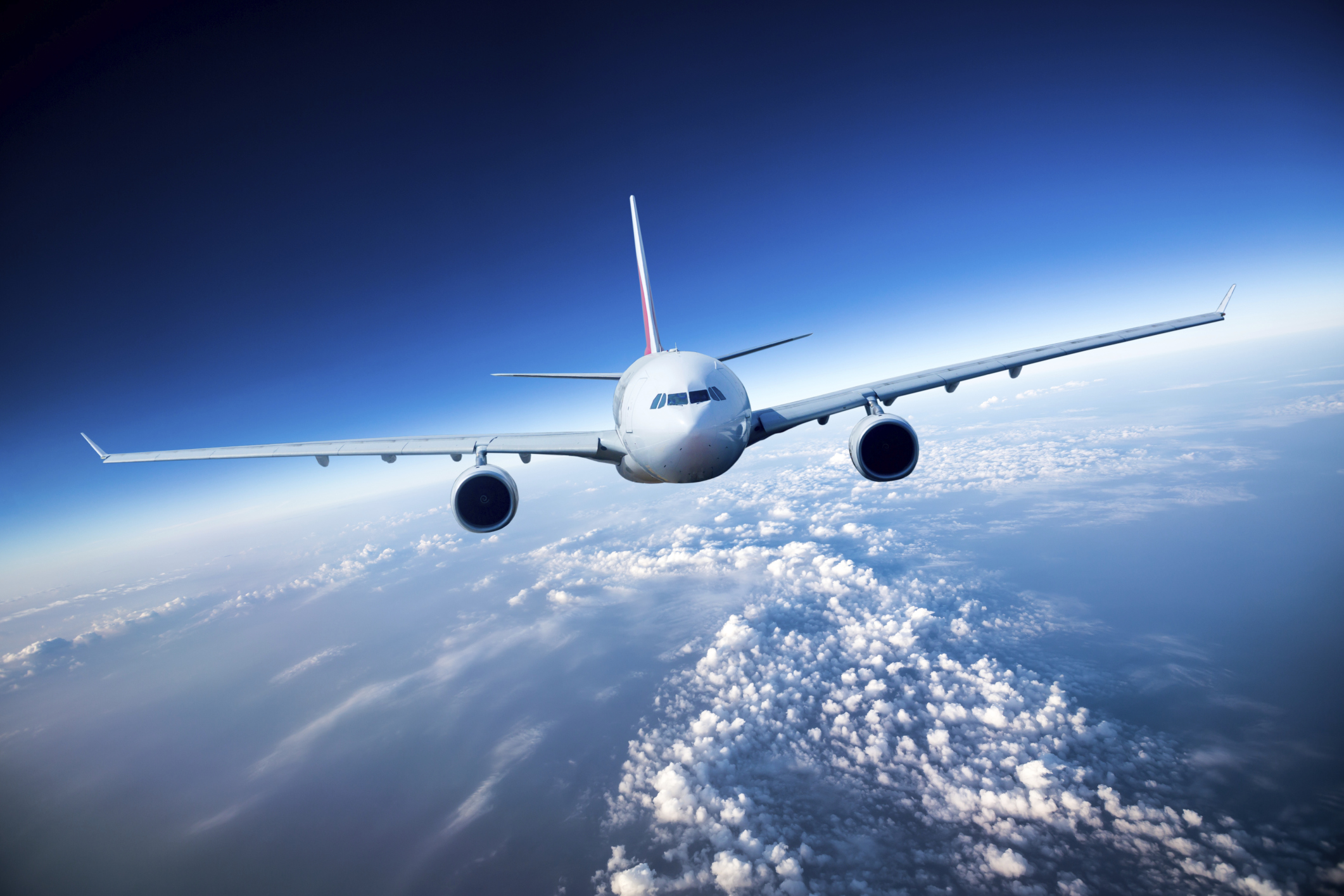Αναλυτικά οι νέοι κανόνες για να ταξιδέψετε με αεροπλάνο εν μέσω κορωνοϊού