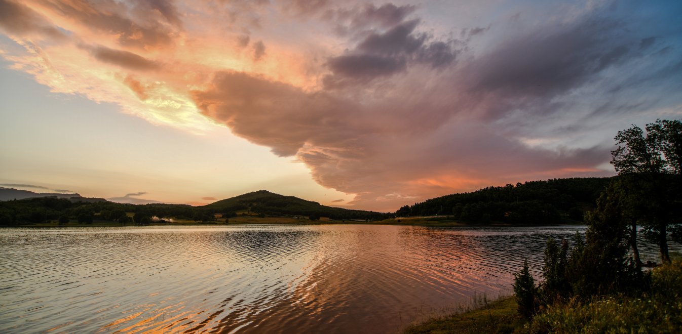 Καιρός: Σε ποιες περιοχές θα σημειωθούν βροχές – Μικρή πτώση της θερμοκρασίας