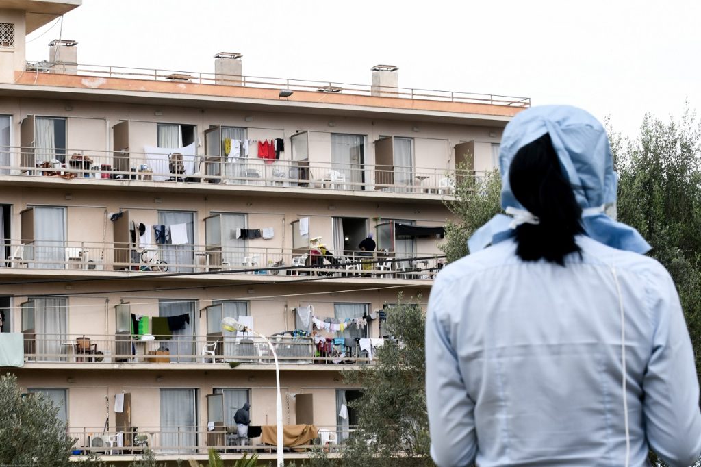Κρανίδι: Απείλησαν γιατρούς και νοσηλευτές οι Αφρικανοί – 148 κρούσματα κυκλοφορούν ελευθέρα στην Ερμιονίδα
