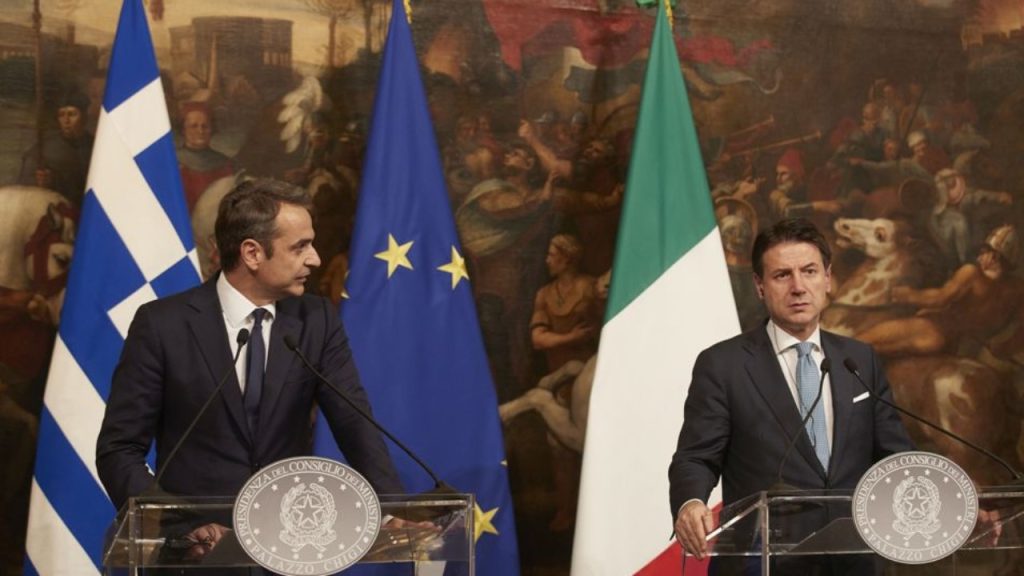 Επικοινωνία Κ. Μητσοτάκη – Τ. Κόντε: Τι είπαν για την πρόταση Α. Μέρκελ – Ε. Μακρόν