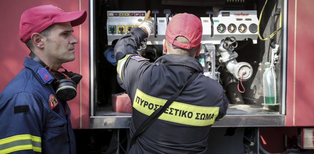 Συναγερμός στην Πυροσβεστική – Μεγάλη φωτιά στα Μέγαρα