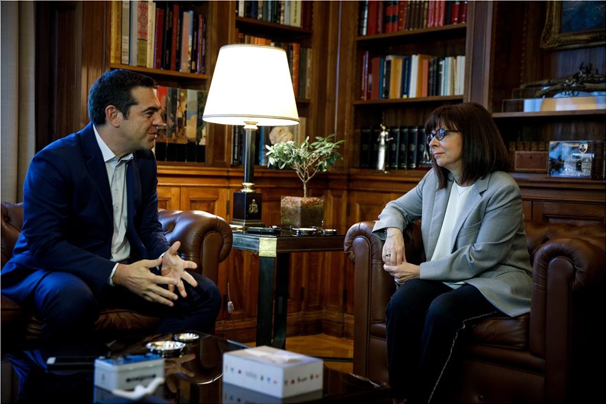 Κ.Σακελλαροπούλου σε Α.Τσίπρα: «Οι διαφορετικές απόψεις είναι η πεμπτουσία της Δημοκρατίας»