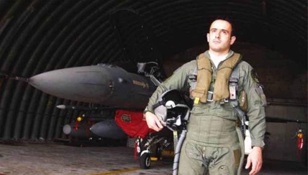 14 χρόνια χωρίς τον Κώστα Ηλιάκη – Bίντεο με τις άγνωστες «πτυχές» της τραγωδίας