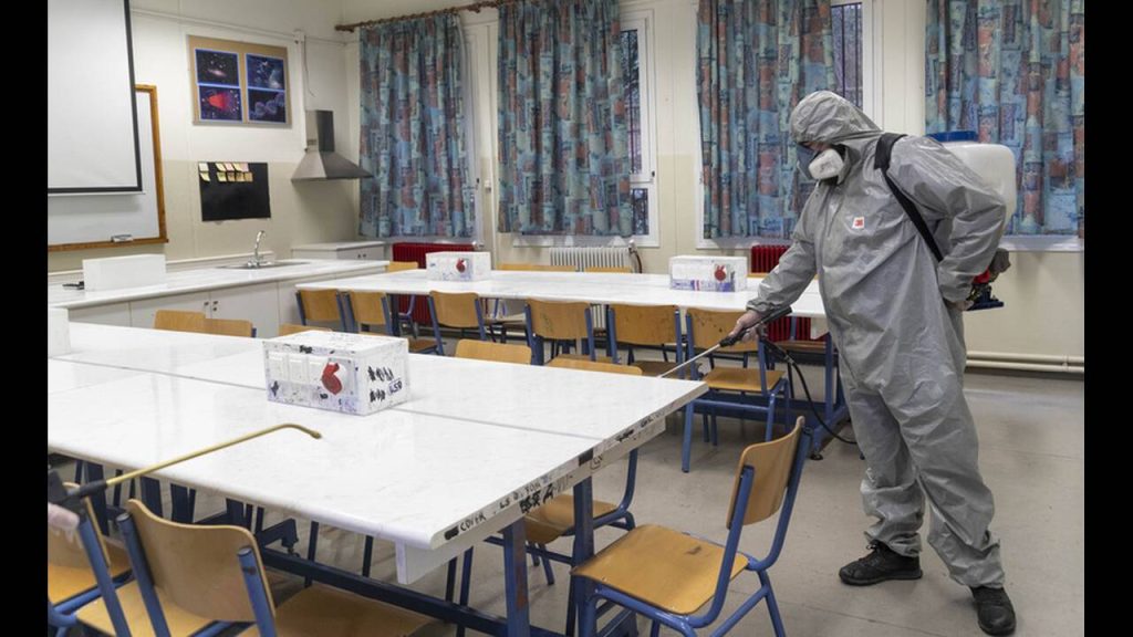 Αντίστροφη μέτρηση για δημοτικά σχολεία και νηπιαγωγεία – Η κρίσιμη προϋπόθεση για το άνοιγμα την 1η Ιουνίου