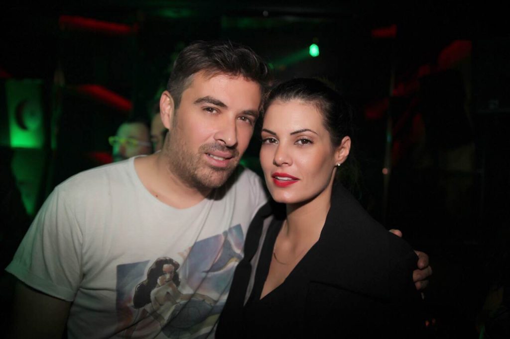 Γιάννης Αϊβάζης: «Η Μαρία Κορινθίου μου έκανε τη δύσκολη – Πέρασε πολύς καιρός για να κοιμηθούμε μαζί»