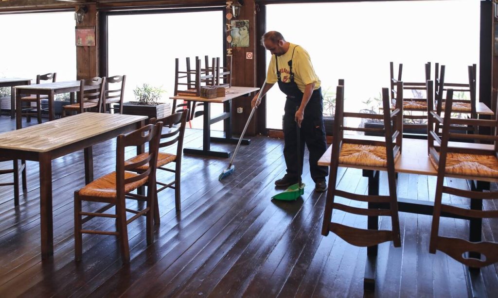 Το «comebak» της εστίασης: Ποιοι μπορούν από σήμερα να επαναλειτουργήσουν – Ποιοι δικαιούνται «δωρεάν» υπαίθριο χώρο