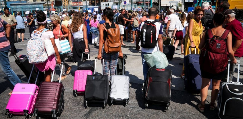 Κοινωνικός τουρισμός – Τα 5 κριτήρια και η διάρκεια των διακοπών για 533.000 δικαιούχους