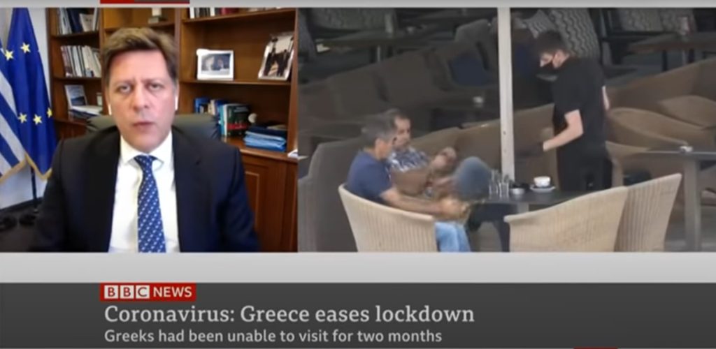 Συνέντευξη Μ. Βαρβιτσιώτη: «Έτσι σερβίρουν καφέ στην Ελλάδα» – Δεν πέρασε απαρατήρητο το «ατύχημα»