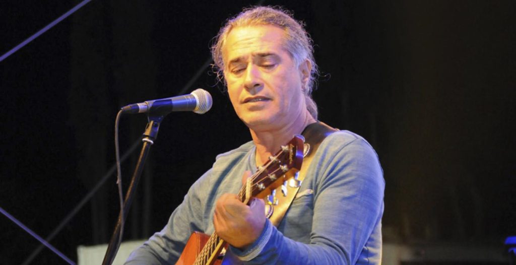 Π.Θαλασσινός: «Οι καλλιτέχνες περνούν τρομερή κρίση – Κάντε στρατιωτικό νόμο»