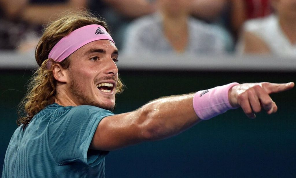 Ο «πλακατζής» Στέφανος Τσιτσιπάς κάνει φάρσα στην Οσάκα – Δεν φαντάζεστε τι της έκανε (βίντεο)