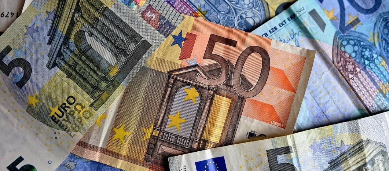 Επίδομα 534 ευρώ: Οι τέσσερις ημερομηνίες «σταθμοί»