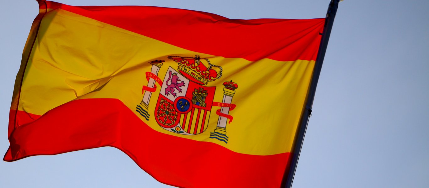 Η Ισπανία καλεί την ΕΕ να θεσπίσει κοινούς κανόνες για το άνοιγμα των συνόρων