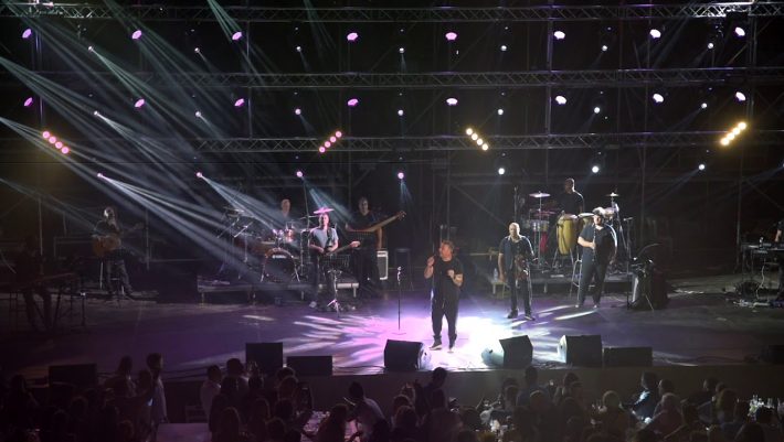 Τα μέτρα προφύλαξης στη φετινή συναυλία του Ρέμου στο Nammos (φώτο)