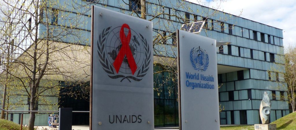 Βγήκε στη γύρα ο ΠΟΥ: Ψάχνει χρηματοδότες – Έστησε ίδρυμα για να προσελκύσει ιδιωτικά κεφάλαια