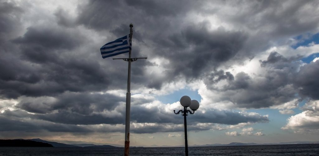 Οι μετεωρολόγοι απαντούν για τον «άστατο» Μάιο – Γιατί χειμώνιασε ξαφνικά;