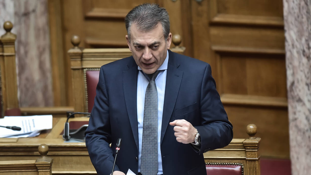 Γ. Βρούτσης: «Θα δώσουμε κίνητρα πρόσληψης εργαζομένων στις εποχικές επιχειρήσεις»