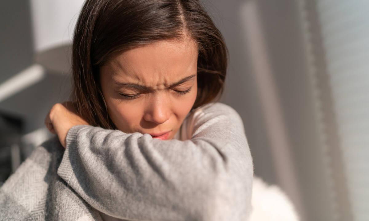 Βήχετε περισσότερο στη δουλειά; – Αυτοί είναι οι έξι πιθανοί λόγοι