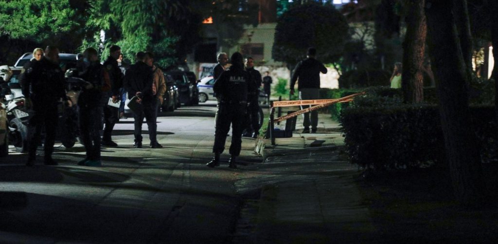 Βούλα: Τι είπε η σύζυγος του Βέλγου (;) στους αστυνομικούς;