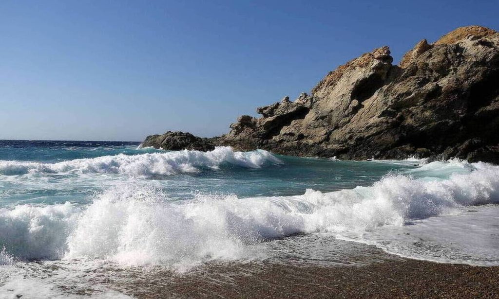 Βρετανία: Είχε παρκάρει το αμάξι του κοντά στην ακτή και πήγε για jet ski – Δε φαντάζεστε που το βρήκε (φώτο)