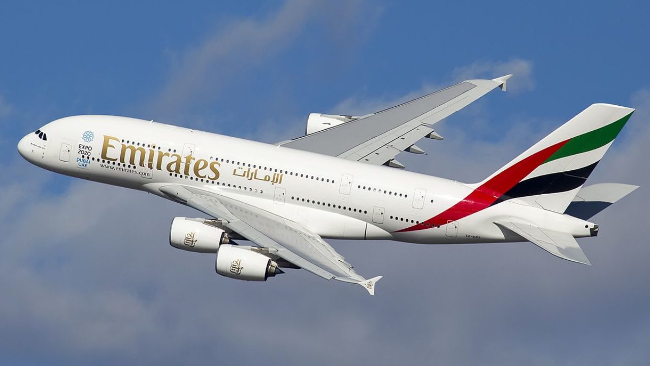 «Θύμα» του κορωνοϊού η «Emirates» – Θα προχωρήσει σε απολύσεις