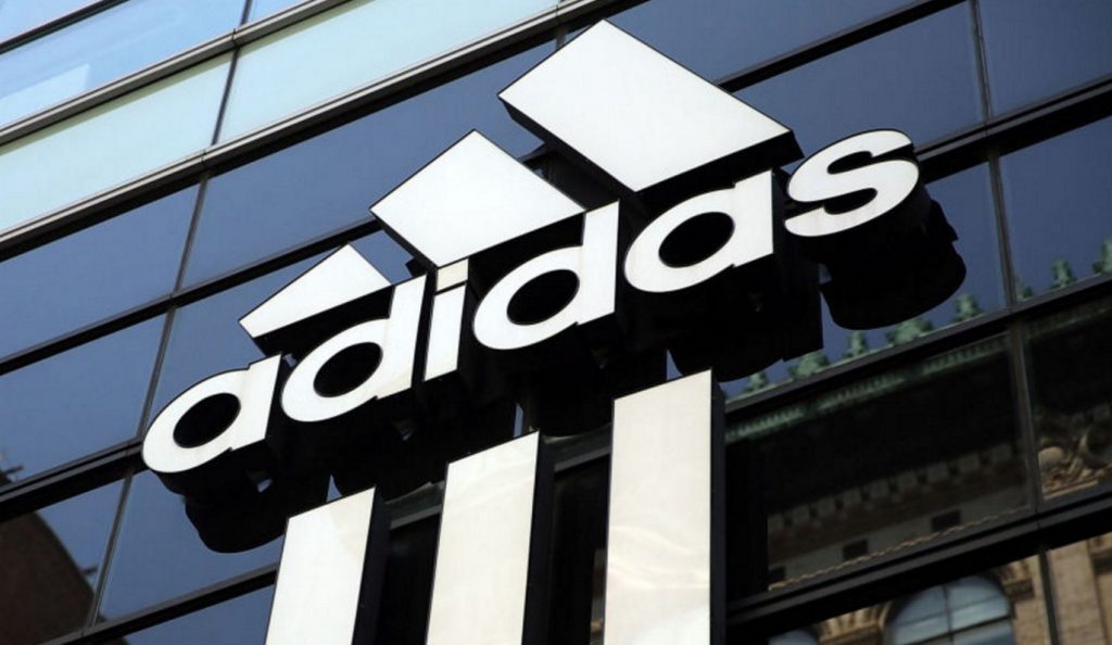 Το είδαμε και αυτό: Η Adidas έκανε retweet το μήνυμα της Nike για τον Φλόιντ (φωτο)